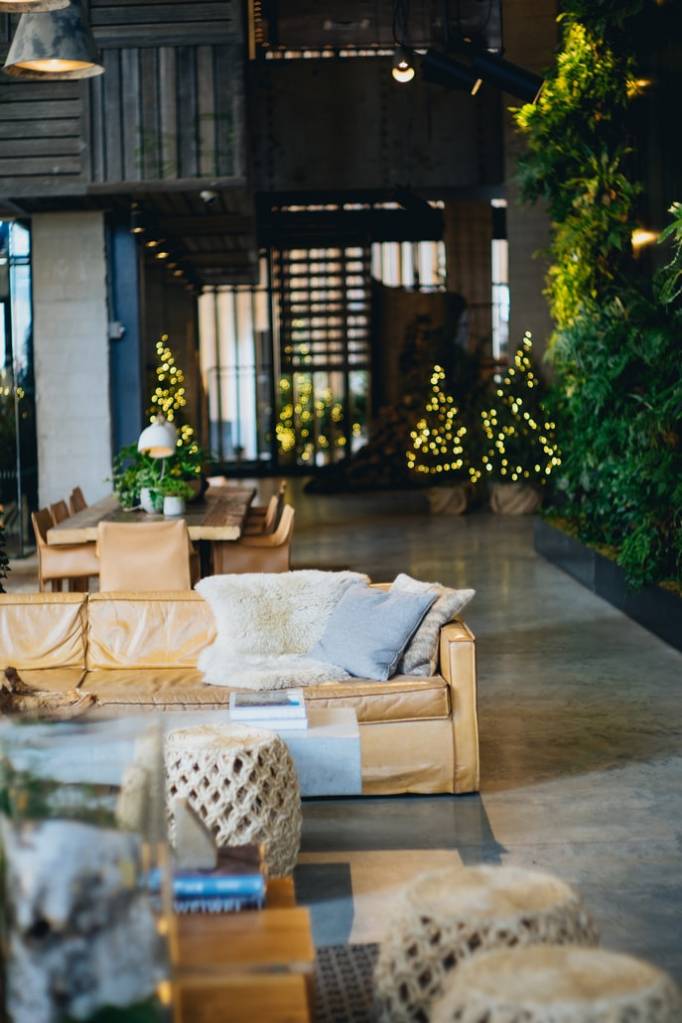 arquiteto-ensina-como-economizar-agua-e-energia-eletrica-casa.com-2-unsplash-dan-gold arquiteto-ensina-como-economizar-agua-e-energia-eletrica-casa.com-2-unsplash-dan-gold