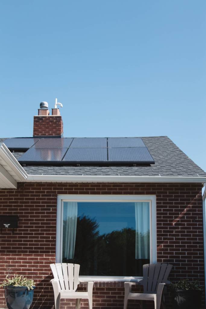 arquiteto-ensina-como-economizar-agua-e-energia-eletrica-casa.com-8-unsplash-vivint-solar arquiteto-ensina-como-economizar-agua-e-energia-eletrica-casa.com-8-unsplash-vivint-solar