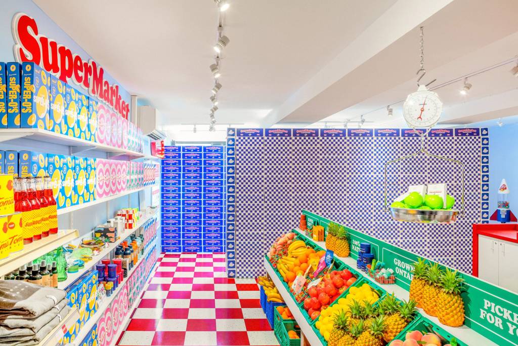 mercado-retro-de-cannabis-casa.com-dezeen-alex-lysakowski-11 mercado-retro-de-cannabis-casa.com-dezeen-alex-lysakowski-11