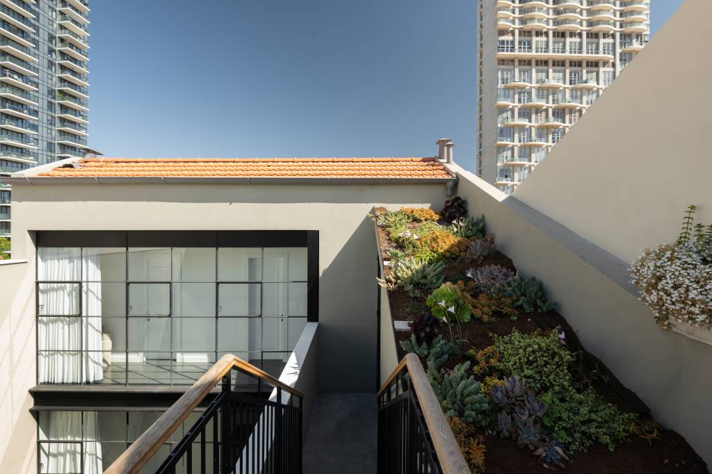 19-casa-de-246-m-2-ganha-extensao-mas-preserva-estetica-do-seculo-xix 19-casa-de-246-m-2-ganha-extensao-mas-preserva-estetica-do-seculo-xix