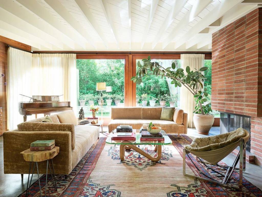 A-casa-repleta-por-madeira-de-Dakota-Johnson-06 A-casa-repleta-por-madeira-de-Dakota-Johnson-06