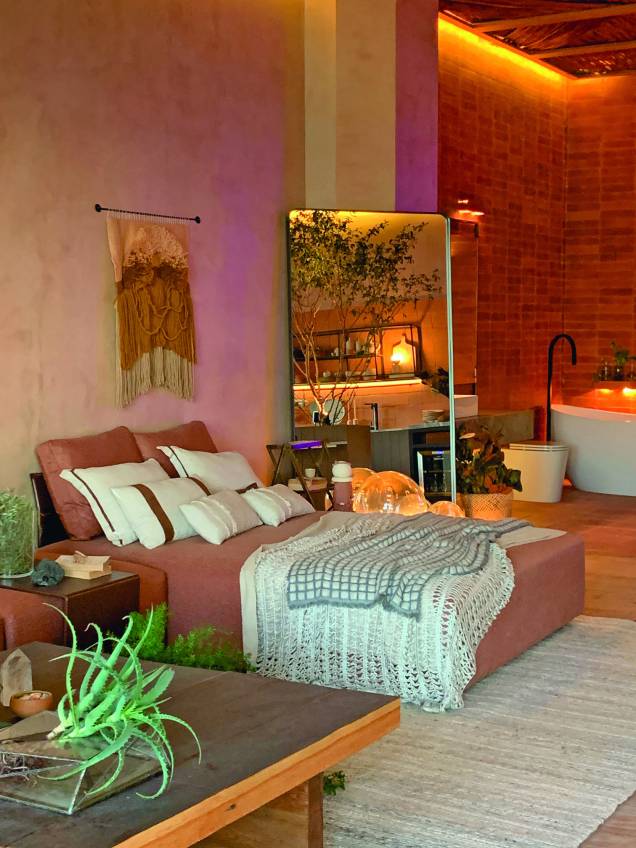 No Estúdio Elã, projeto de Tocas Arquitetura para a CASACOR RJ 2019, os tons terrosos protagonizam móveis e superfícies. Um cor inspiradora como a da parede é a Decora Efeito Cimento Queimado Caramelo Suave da Coral. No Estúdio Elã, projeto de Tocas Arquitetura para a CASACOR RJ 2019, os tons terrosos protagonizam móveis e superfícies. Um cor inspiradora como a da parede é a Decora Efeito Cimento Queimado Caramelo Suave da Coral.