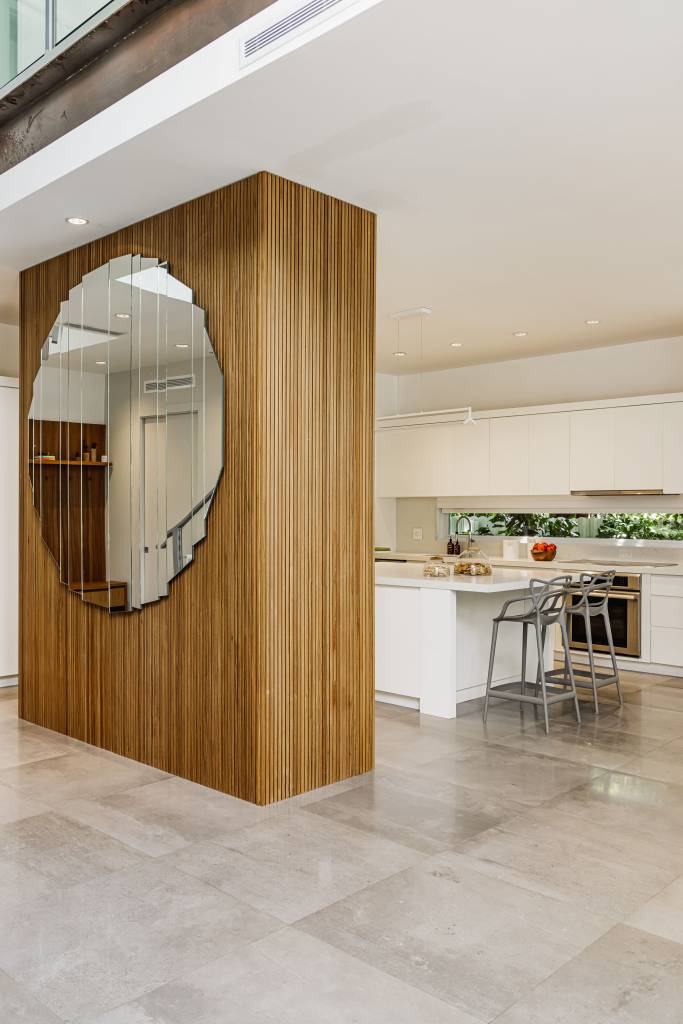 2-estilo-contemporaneo-e-design-nacional-marcam-esta-casa-de-330-m-2 2-estilo-contemporaneo-e-design-nacional-marcam-esta-casa-de-330-m-2