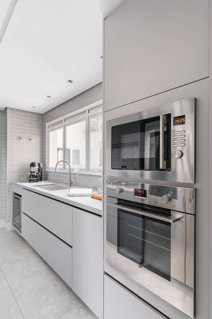 41-obras-de-arte-e-design-assinado-preenchem-este-ape-de-205-m-2 cozinha