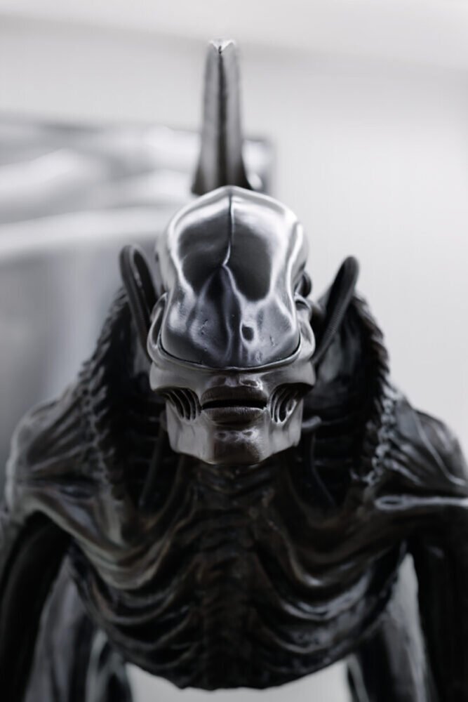 H.-R.-Giger-&-Mire-Lee-criam-obras-sinistras-e-sensuais-em-Berlim-01 H.-R.-Giger-&-Mire-Lee-criam-obras-sinistras-e-sensuais-em-Berlim-01