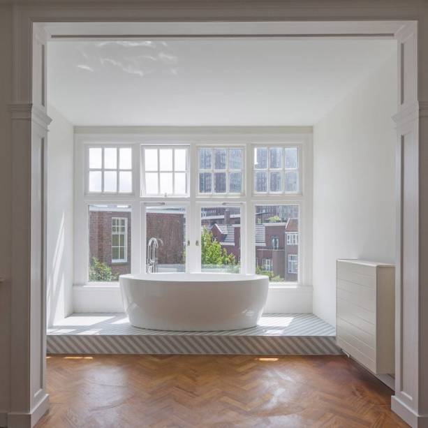 Dutch Townhouse por Antonia Reif Dutch Townhouse por Antonia Reif