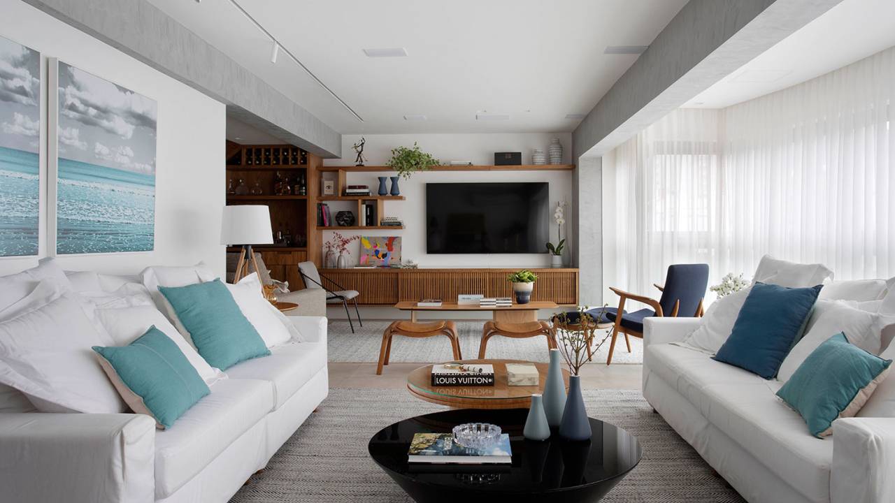 cobertura-no-leblon-vira-o-novo-lar-de-uma-familia-que-buscava-mais-espaco-casa.com-carmen-zaccaro-juliano-colodeti-mca-estudio-5-sala-de-estar