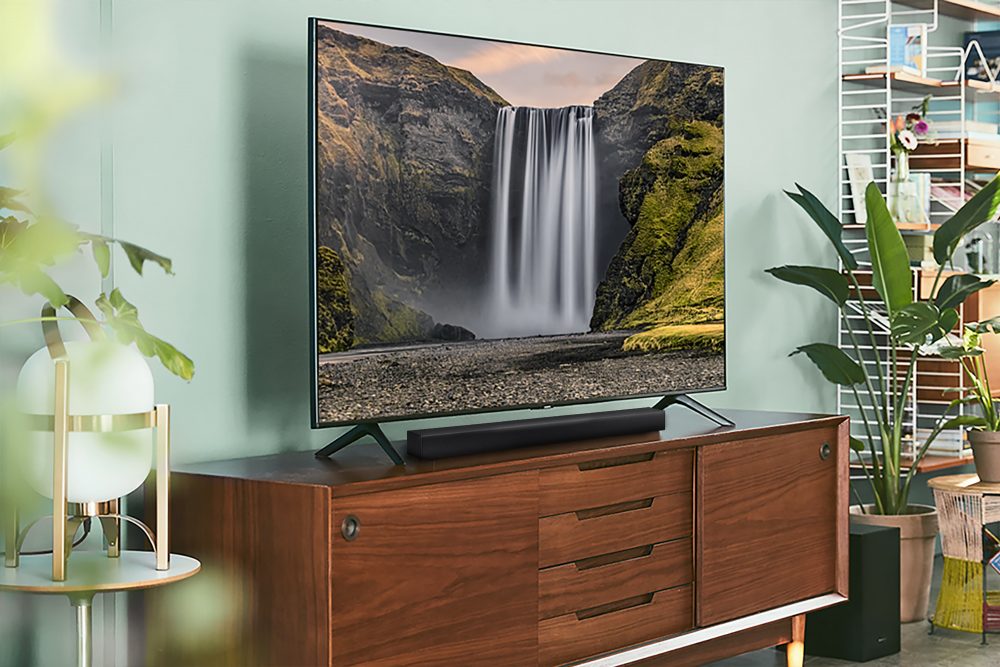 soundbar-samsung-02 tv com rack em madeira e soundbar