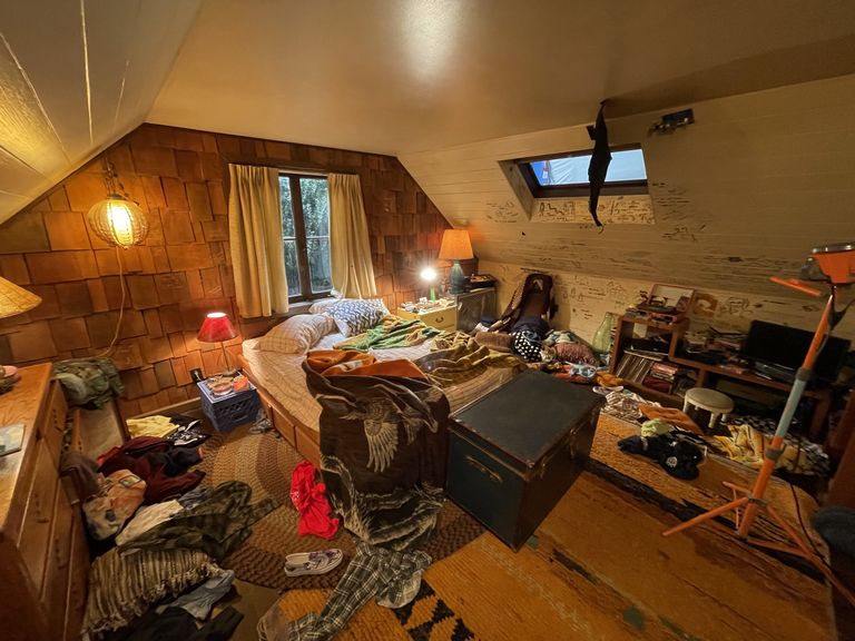 20-euphoria-entenda-o-décor-de-cada-personagem-e-saiba-como-reproduzi-lo Quarto de Eliiot em Euphoria