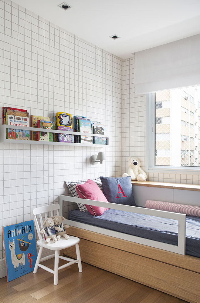 Apartamento no Itaim Bibi da arquiteta Cecília Teixeira, sócia da arquiteta Bitty Talbot no escritório Brise Arquitetura _ foto 17-quarto-infantil-cama-criança Apartamento no Itaim Bibi da arquiteta Cecília Teixeira, sócia da arquiteta Bitty Talbot no escritório Brise Arquitetura _ foto 17-quarto-infantil-cama-criança