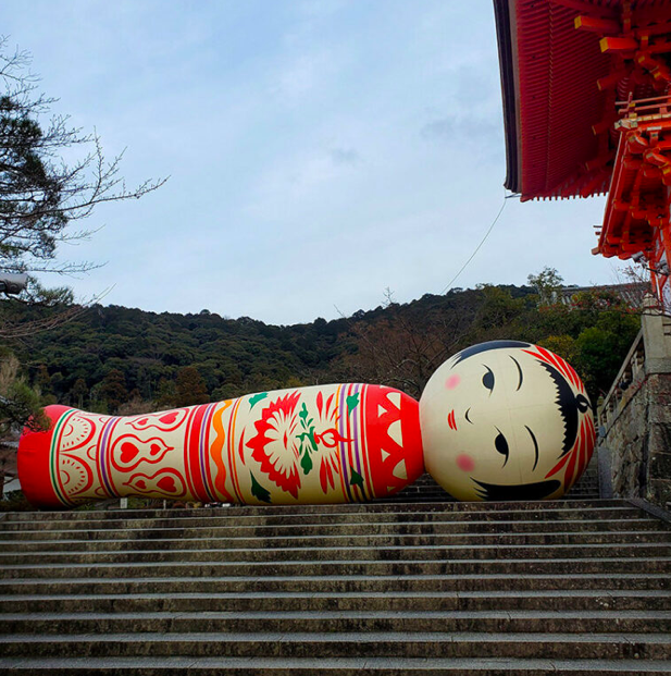 templo-no-Japao-tem-uma-boneca-Kokeshi-gigante