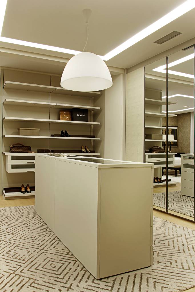 1-dicas-para-definir-os-espelhos-da-casa Espelho em closet