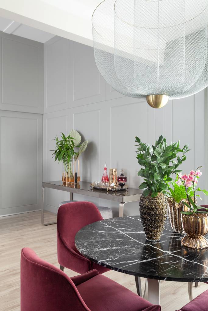 marmore-living-79m-estilo-neoclassico-mesa-jantar-luminaria-marmore marmore-living-79m-estilo-neoclassico-mesa-jantar-luminaria-marmore