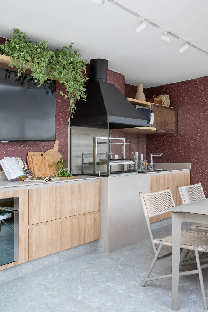 Estilo-escandinavo-com-um-toque-de-boho-chic-marcam-este-ape-de-188m2-projeto-Amanda-Miranda-foto-@DenilsonMachadoMCA-area-churrasqueira-cozinha Área da churrasqueira
