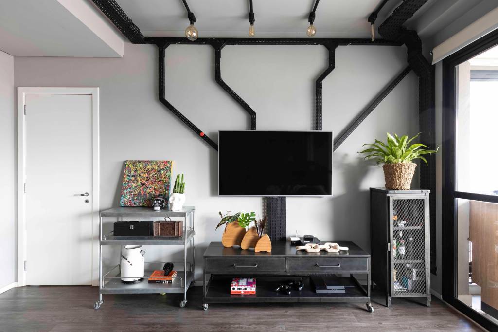 Suporte de tv em estilo industrial