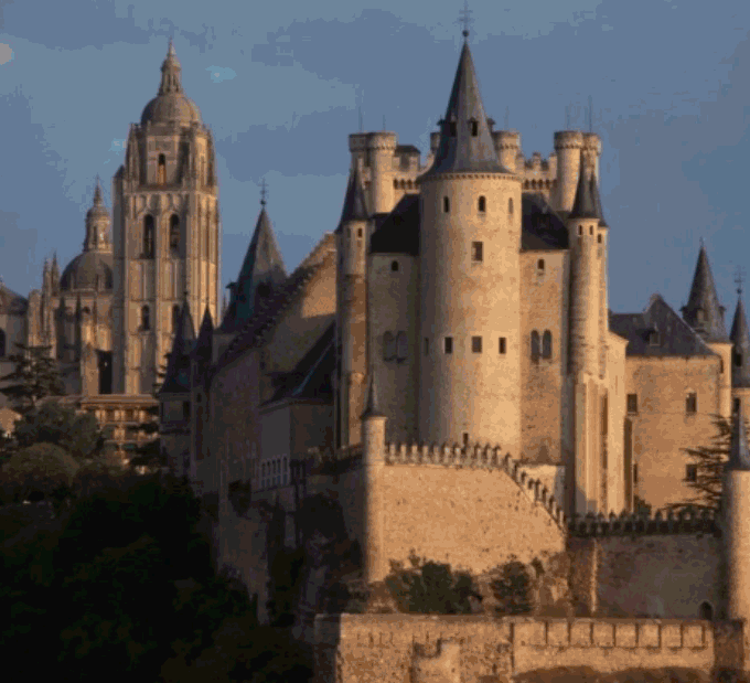 Estes 8 castelos inspiraram os filmes da Disney