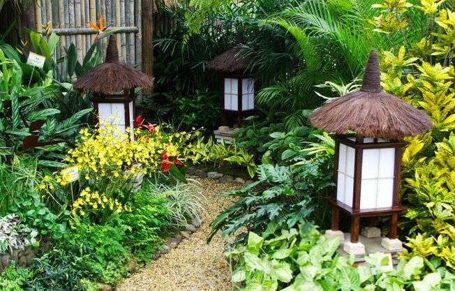 feng-shui-jardim-pinterest Jardim com caminho de pedras e luminárias estilo oriental