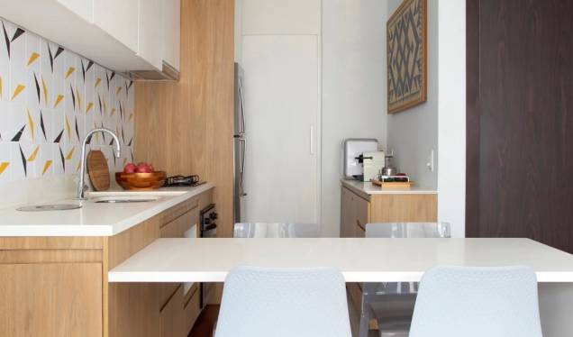 Madeira e branco é a aposta certa! Projeto de Liza Arquitetura. Madeira e branco é a aposta certa! Projeto de Liza Arquitetura.