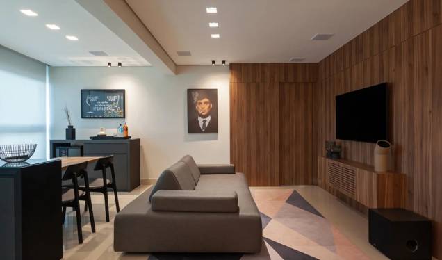 Para poder prender no sofá. Projeto de Paula Azevedo Arquitetura e Interiores. Para poder prender no sofá. Projeto de Paula Azevedo Arquitetura e Interiores.