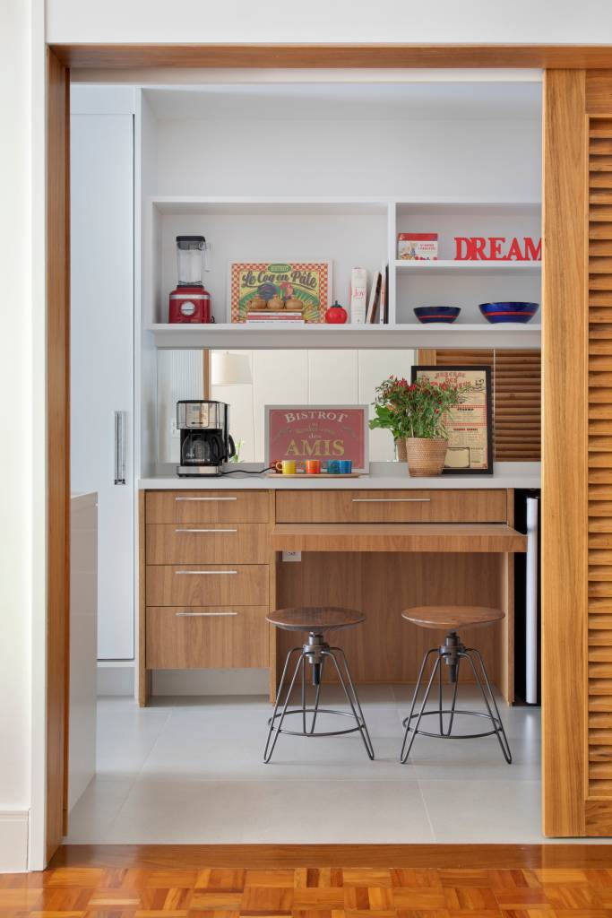 ape-de-85-m2-para-jovem-casal-tem-decor-jovem-despojada-e-cozy (13) Apê de 85 m² para jovem casal tem décor jovem, despojada e cozy. Projeto de Brise Arquitetura.