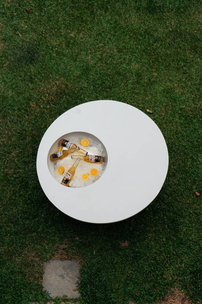 champanheira-da-eco-flame-garden-divulgacao-eco-flame-garden Champanheira da EcoFlame Garden branca
