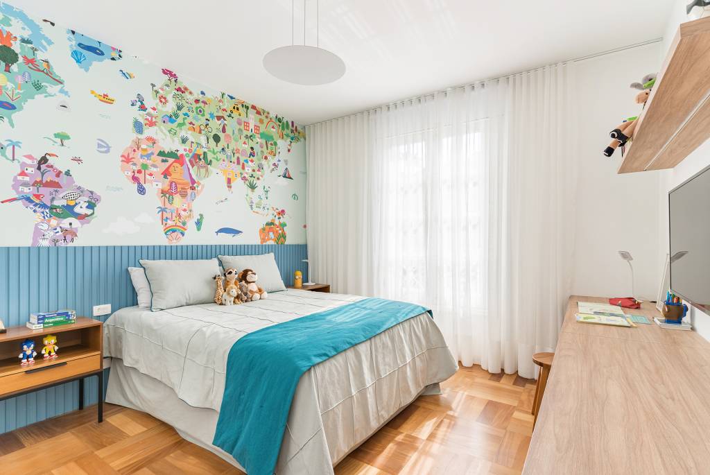 residencia-morumbi-arquiteta-bia-fotografo-kadu-lopes-214(1) Reforma casa peças afetivas estilo rústico sustentabilidade Bia Hajnal quarto cama madeira cortina