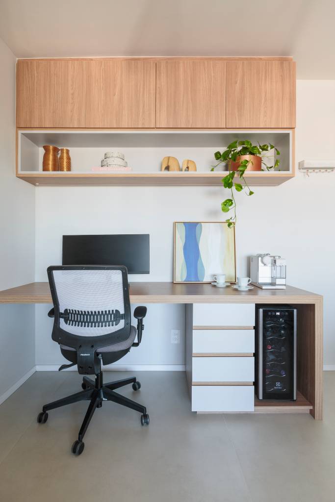 ape-de-70m-layout-100-reformulado-integrado-estudio-mare-felco-13-home-office-cadeira Home office; bancada; cadeira de escritório