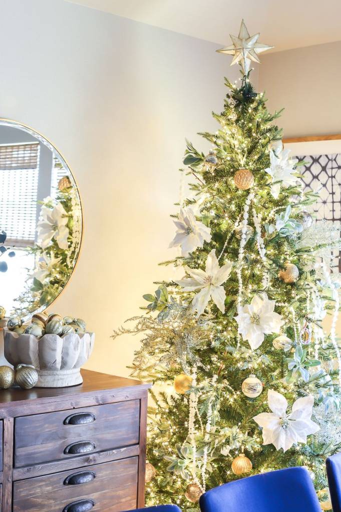decoracao-natal-arvores-grandes-elle-decor-10 árvore de natal; árvore de natal decorada; natal; árvore de natal grande