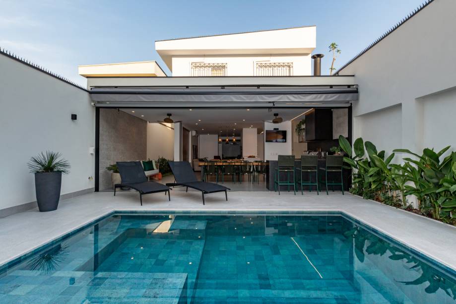 Projeto de Adriano Pita. Projeto de Adriano Pita.