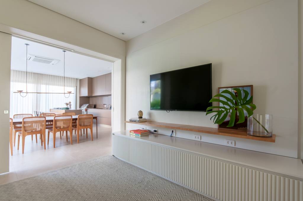 ambientes-integrados-iluminados-ventilados-casa-398m-paiva-e-passarini-arquitetura-fotos-xavier-neto-10 Sala de tv