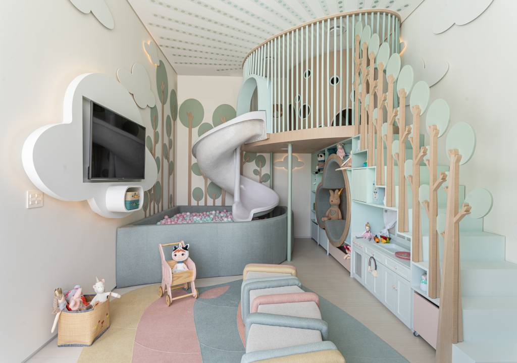Brinquedoteca gêmeos cor macarons Lovisaro Arquitetura decoracao marcenaria candy colors piscina de bolinhas tapete pufe escada