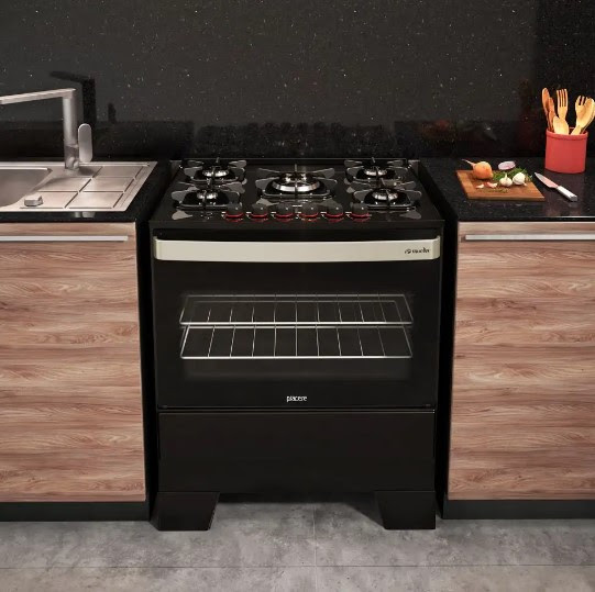 fogao-de-piso-vantagens-e-dicas-03-mueller Cozinha com fogão de piso preto.
