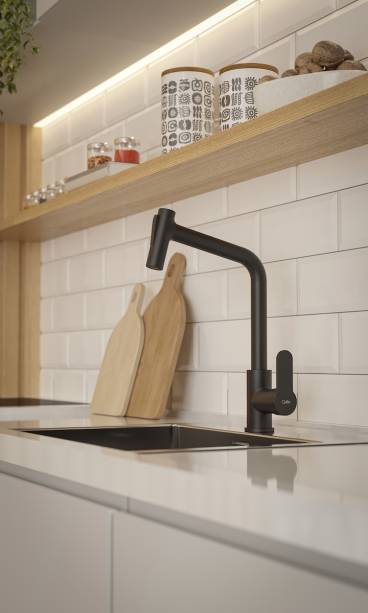 Monocomando Linha Kitchen: com acionamento em alavanca, a abertura e fechamento do monocomando é ainda mais fácil e com um único comando, viabilizando a escolha da temperatura ideal da água. Equipada com a tecnologia High Coat®, sua elegância e durabilidade permanecem intactas e livres de danos por muito mais tempo.