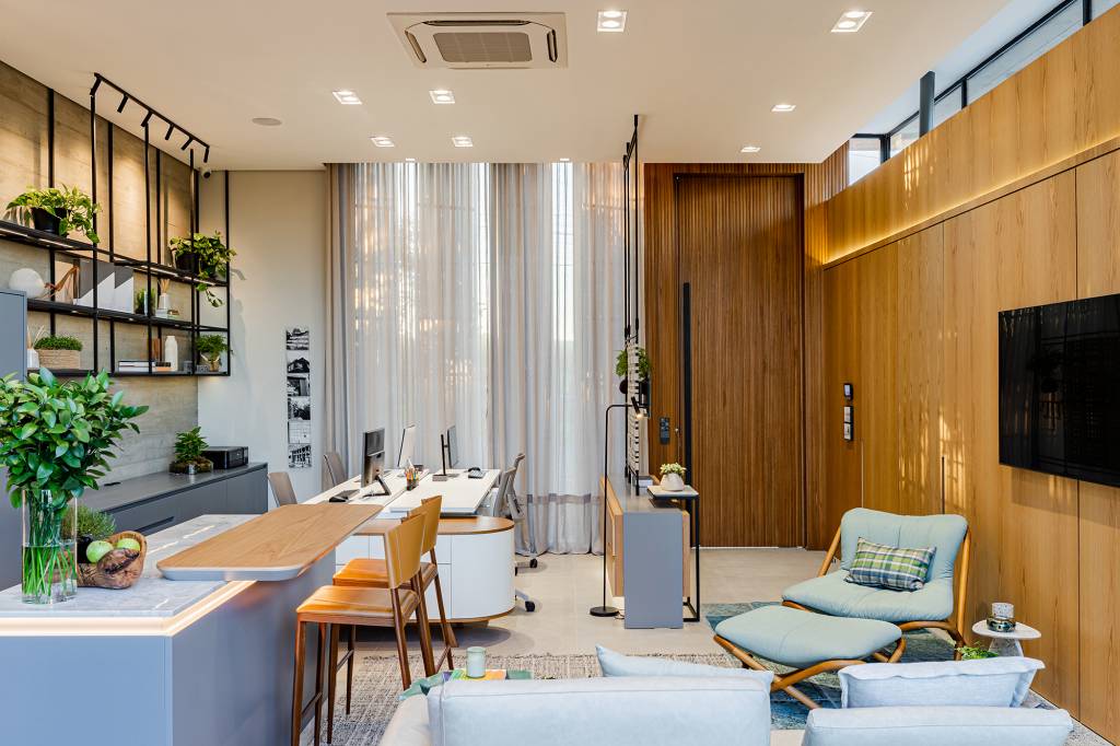 escritorio-arquitetura-sede-cara-casa-campo-acanto-arquitetura-credito-artur-pretto-living(19) Escritório arquitetura sede cara casa campo Acanto Arquitetura decoração madeira sala living sofa tv ripado sofa serralheria cortina