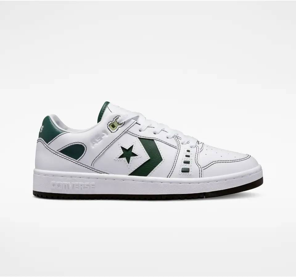 arquiteta-mit-lanca-tenis-com-converse-01 AS-1 PRO.