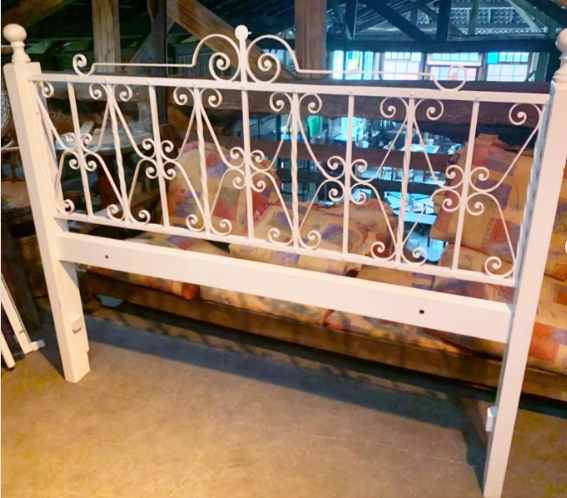 diy-coisas-podem-ser-transformadas-moveis-decoracao-14 Grade como cabeceira de cama