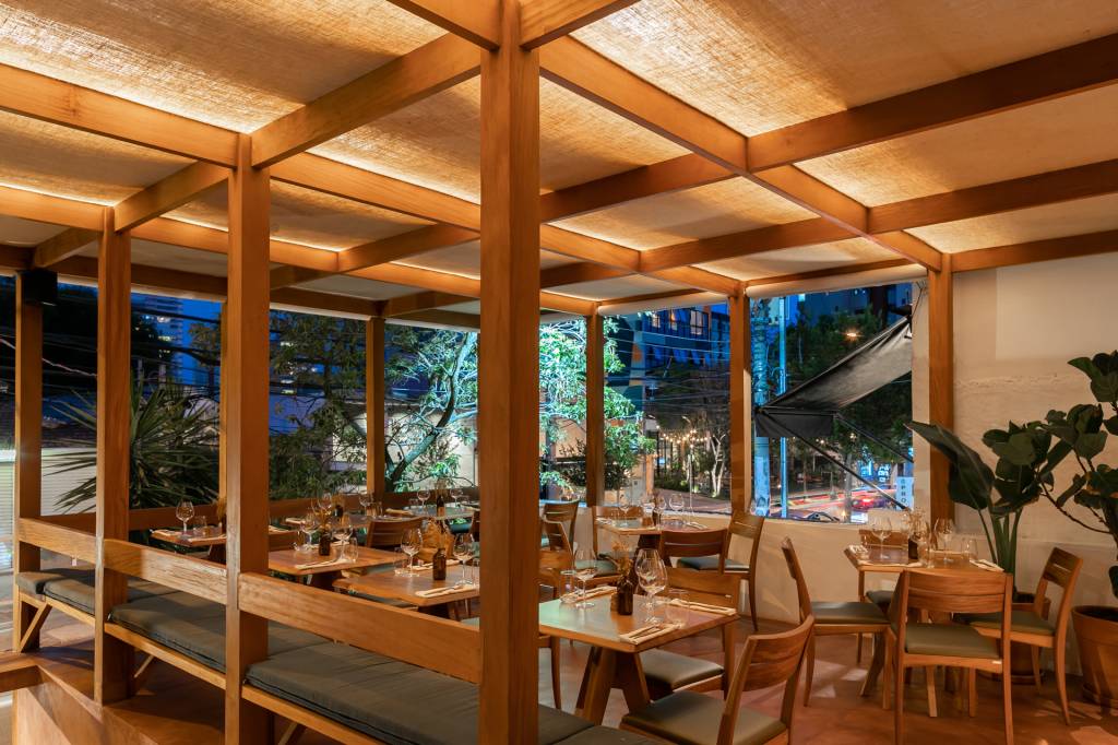 cerrado-brasileiro-acessibilidade-projeto-restaurante-vaga-arquitetura-credito-pedro-napolitano-prata (12) Cerrado brasileiro e acessibilidade marcam projeto deste restaurante. Projeto de Vaga Arquitetura.