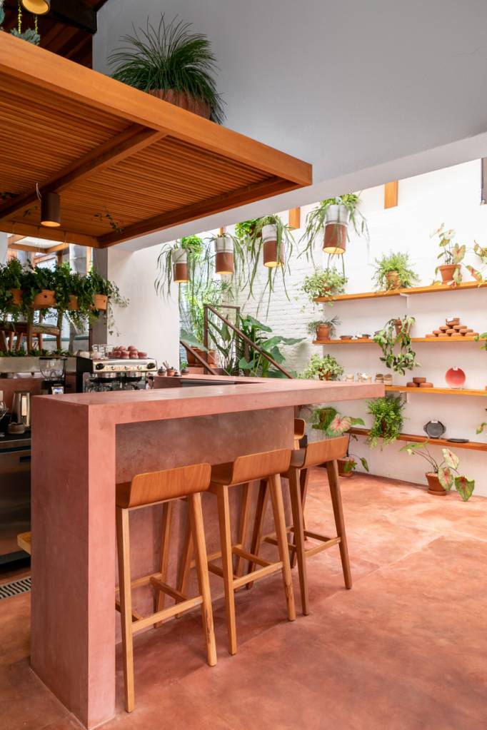 cerrado-brasileiro-acessibilidade-projeto-restaurante-vaga-arquitetura-credito-pedro-napolitano-prata (2) Cerrado brasileiro e acessibilidade marcam projeto deste restaurante. Projeto de Vaga Arquitetura.