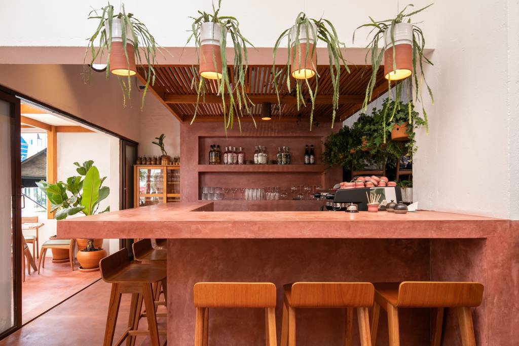 cerrado-brasileiro-acessibilidade-projeto-restaurante-vaga-arquitetura-credito-pedro-napolitano-prata (3) Cerrado brasileiro e acessibilidade marcam projeto deste restaurante. Projeto de Vaga Arquitetura.
