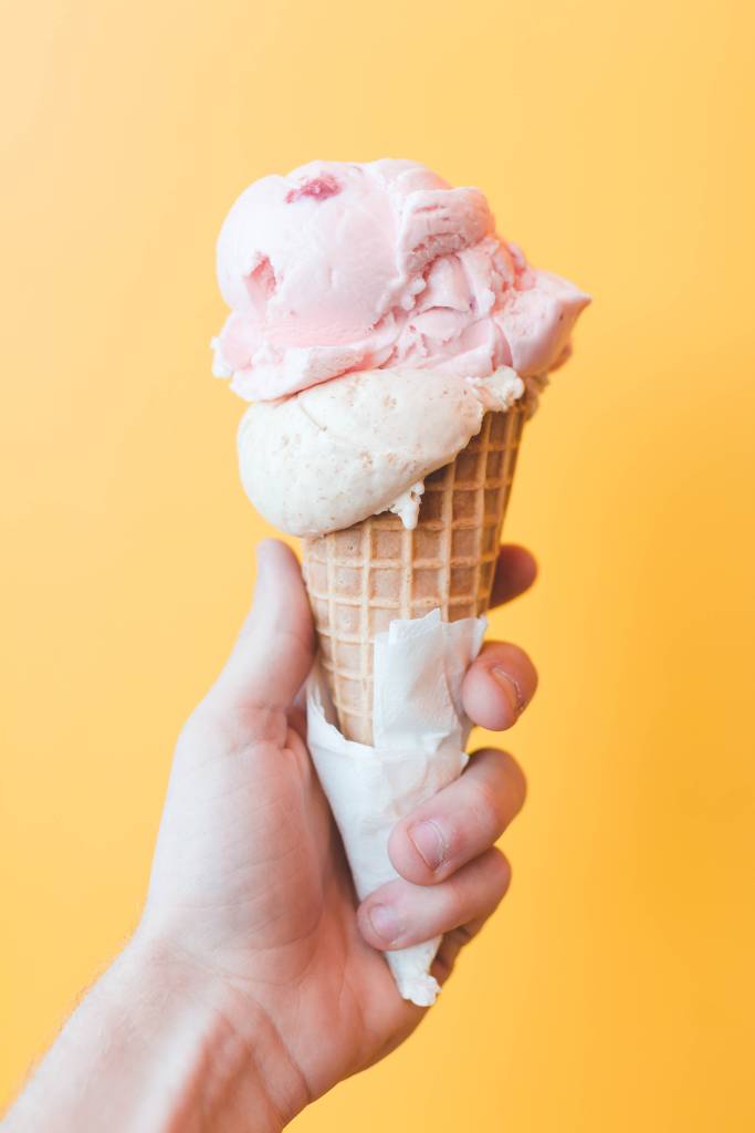 fazer-sorvete-caseiro-tres-receitas-ian-dooley-unsplash Veja o que você pode usar para fazer sorvete caseiro e três receitas