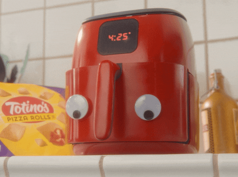 Gif de Air Fryer com olhos