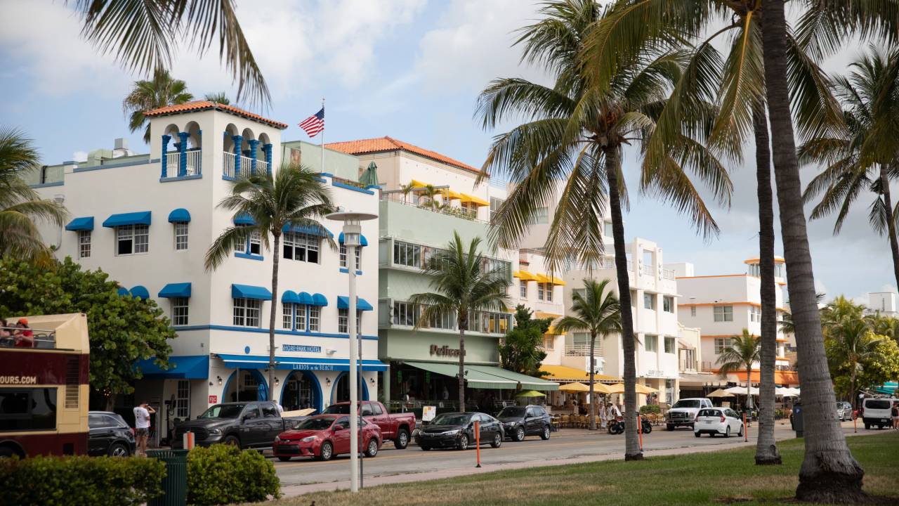 Conheça a charmosa arquitetura Art Déco em Miami. Na foto,
