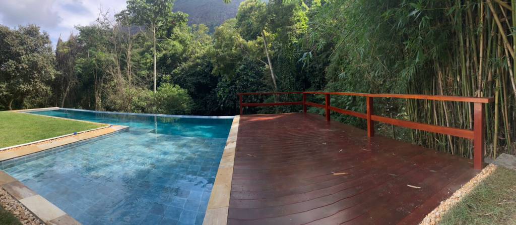 11—Macaranduba Deck de Maçaranduba.
