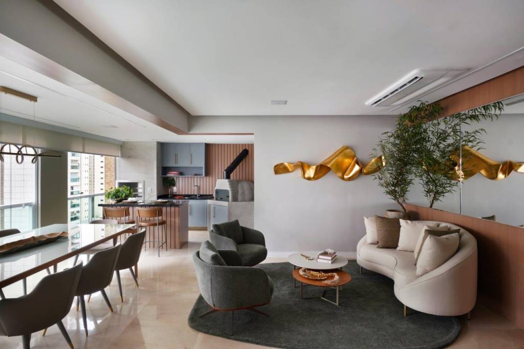 Apartamento antigo de 160 m² ganha terraço gourmet e quarto com bosierie