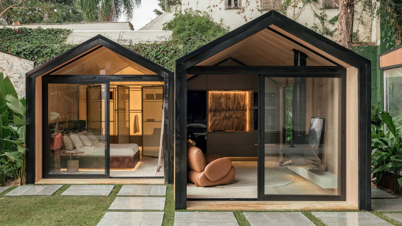 3 tiny houses lindas que discutem sustentabilidade e a relação com a natureza. Projeto de Rebeca Zanuthi Thiago Zoller para a CASACOR PR 2024. Na foto, fachada.