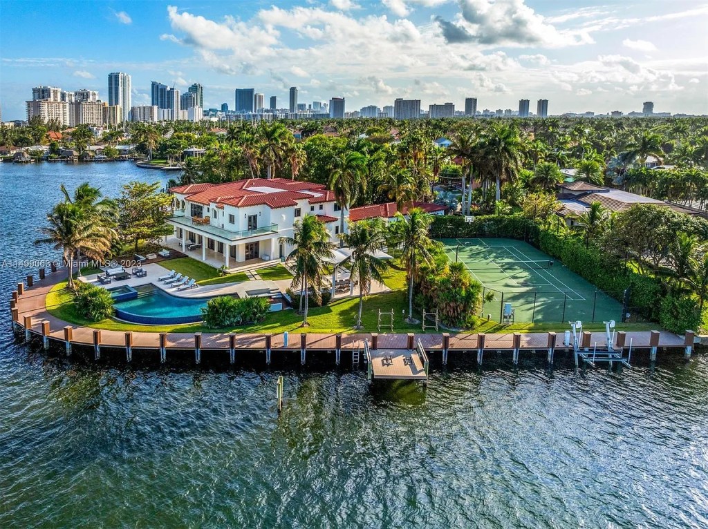 Gusttavo Lima fugiu para os EUA? Veja a casa do cantor em Miami