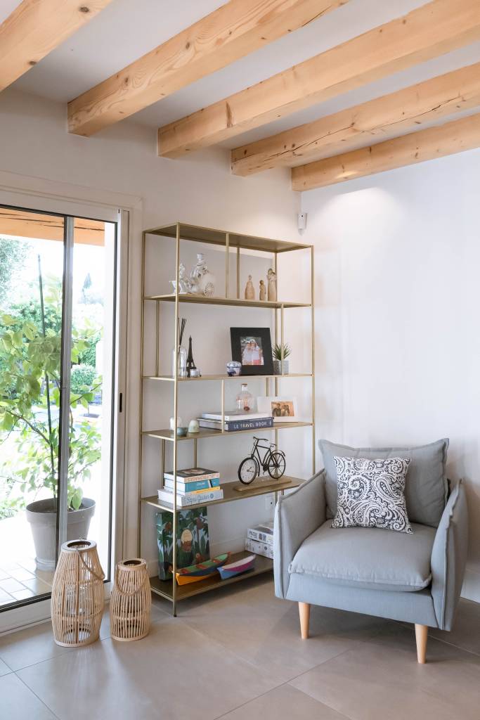 casa-mescla-arquitetura-provencal-com-necessidades-modernas-viviane-cunha-23 Casa na França mescla arquitetura provençal com necessidades modernas. Projeto de Viviane Cunha.