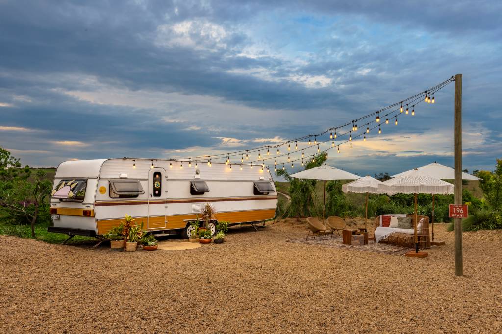 motorhome-bruno-gagliasso-giovanna-ewbank-airbnb-foto-andre-nazareth-04 Motorhome: Bruno Gagliasso e Giovanna Ewbank abrem novo trailer retrô para Airbnb!