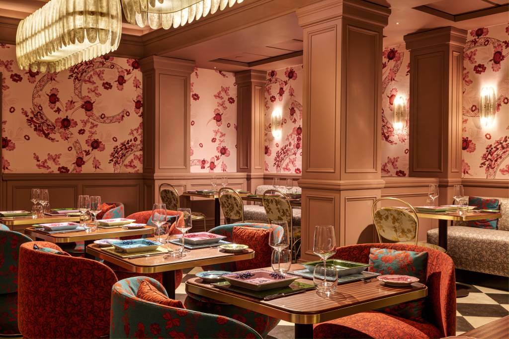 Ousado, refinado, lúdico e sofisticado: conheça o Café Ginori, em Roma 