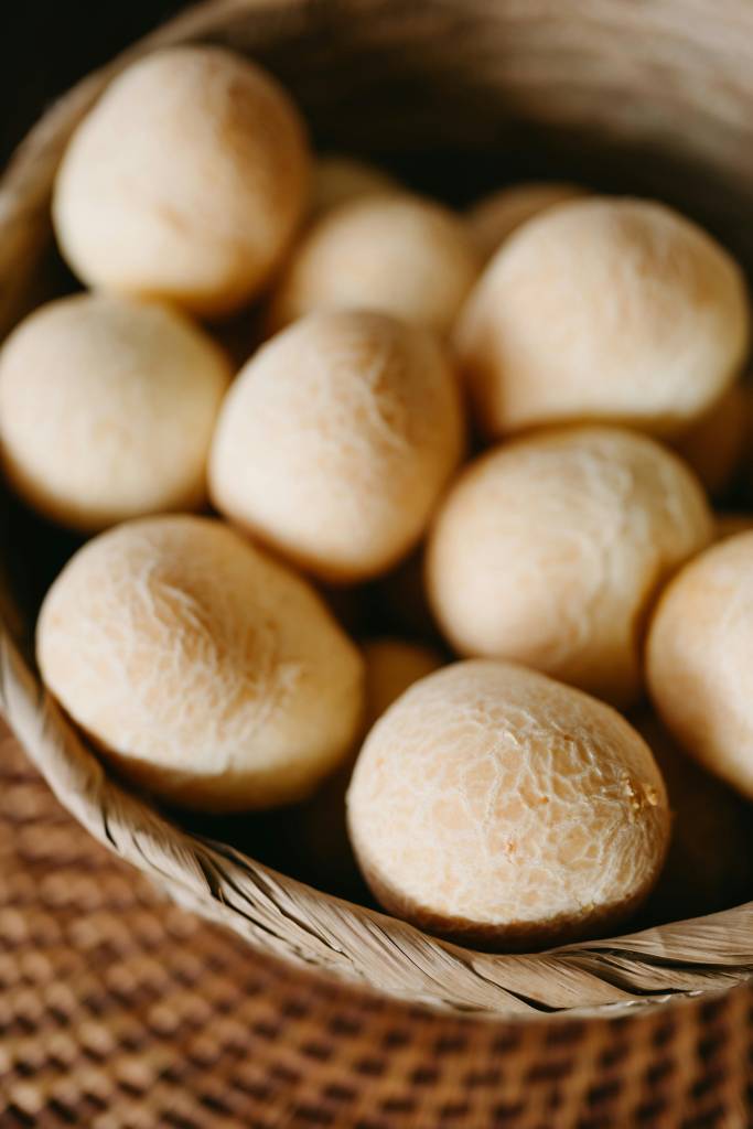 Pão de queijo: conheça 5 versões leves e criativas